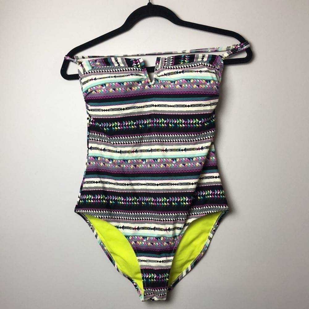 Jessica Simpson printed swimsuit
